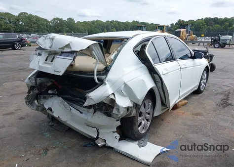 2011 Honda Accord 2.4 Se from USA, damaged, VIN 1HGCP2F63BA124150